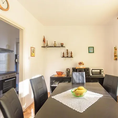Ferienwohnung Fur 6 Personen Ca 80 Qm In Crikvenica, Kvarner Bucht Und Umgebung Crikvenica