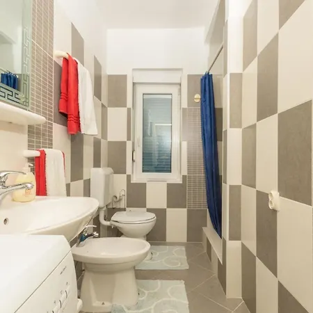Apartman Ferienwohnung Fur 6 Personen Ca 80 Qm In Crikvenica, Kvarner Bucht Und Umgebung